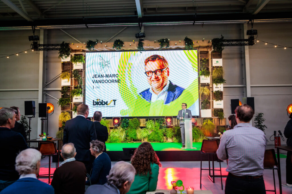 biobest - ceo spreekt voor publiek